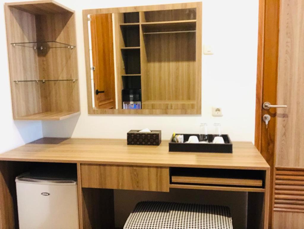 Bening Boutique Hotel Managed By Salak Hospitality Bekasi Luaran gambar