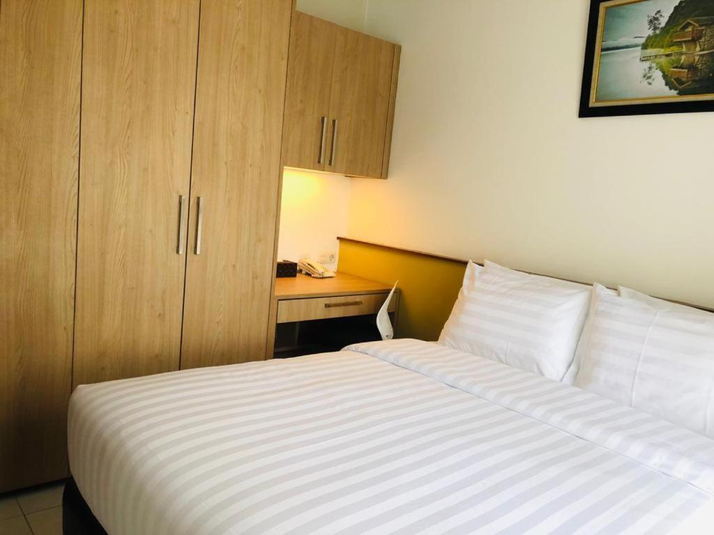 Bening Boutique Hotel Managed By Salak Hospitality Bekasi Luaran gambar